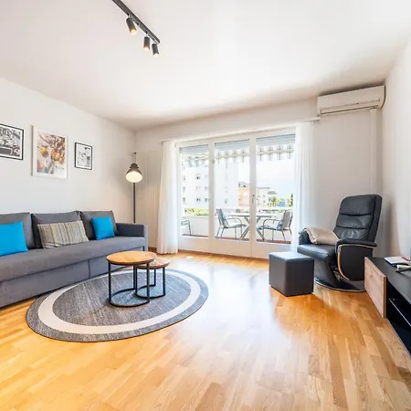 Charming Apartment, Close To Locarno&lake 아파트 *